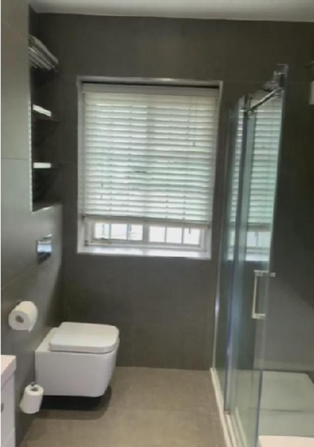 Wandsworth, South London Deluxe King Room 1 ภายนอก รูปภาพ